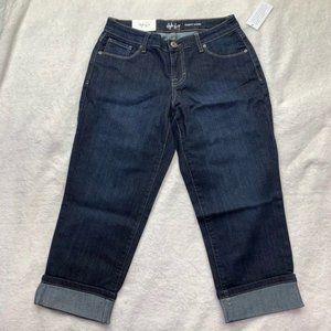 NEW Style & Co Capri